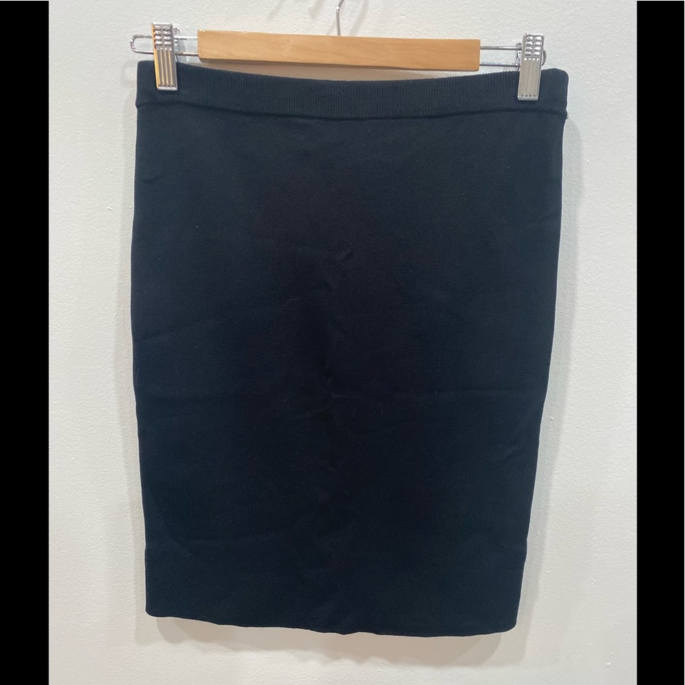 Black pencil skirt
